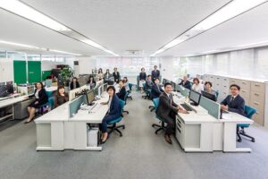 株式会社オンワード・マエノ